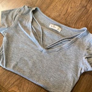 Full length Hollister Tee